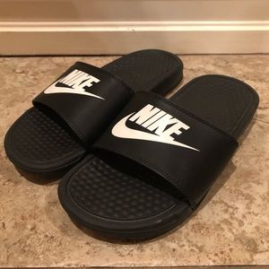 Youth Nike Slides Size 3